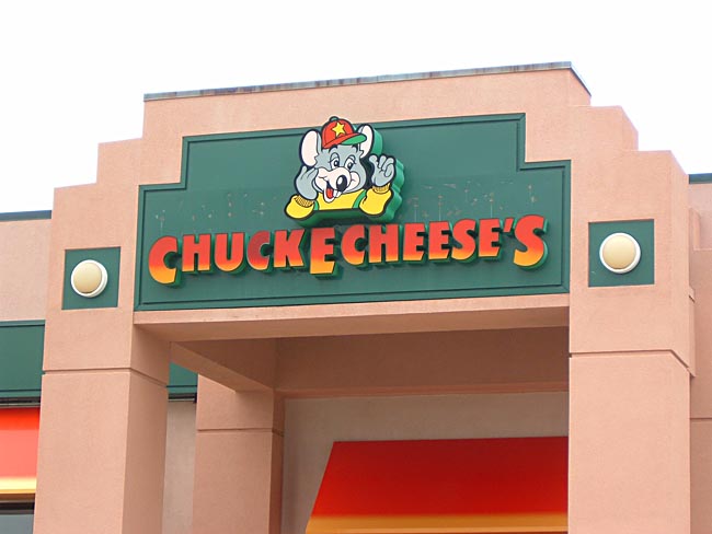 I have located the mysterious ShowBiz in Lebanon : r/ChuckECheesePizza